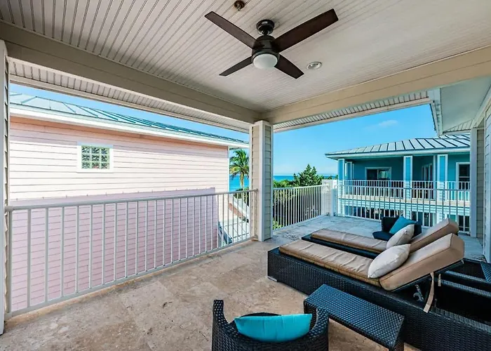 Beachside Luxury * Clearwater Beach