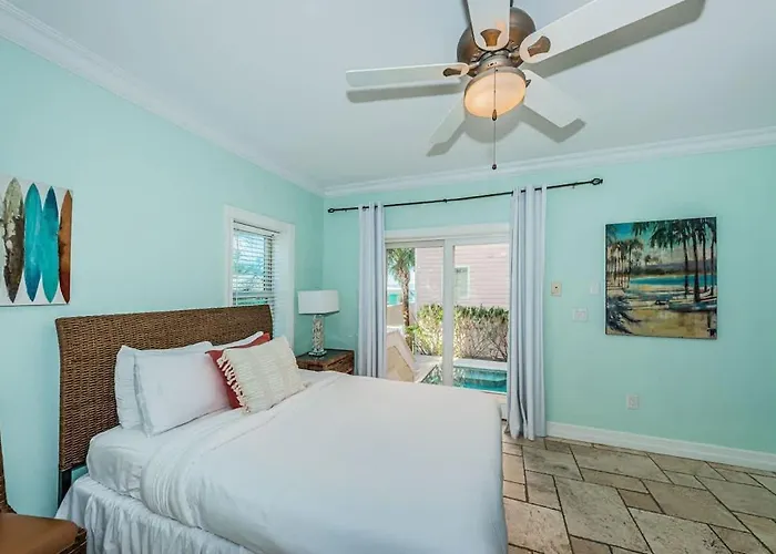 Beachside Luxury * Clearwater Beach